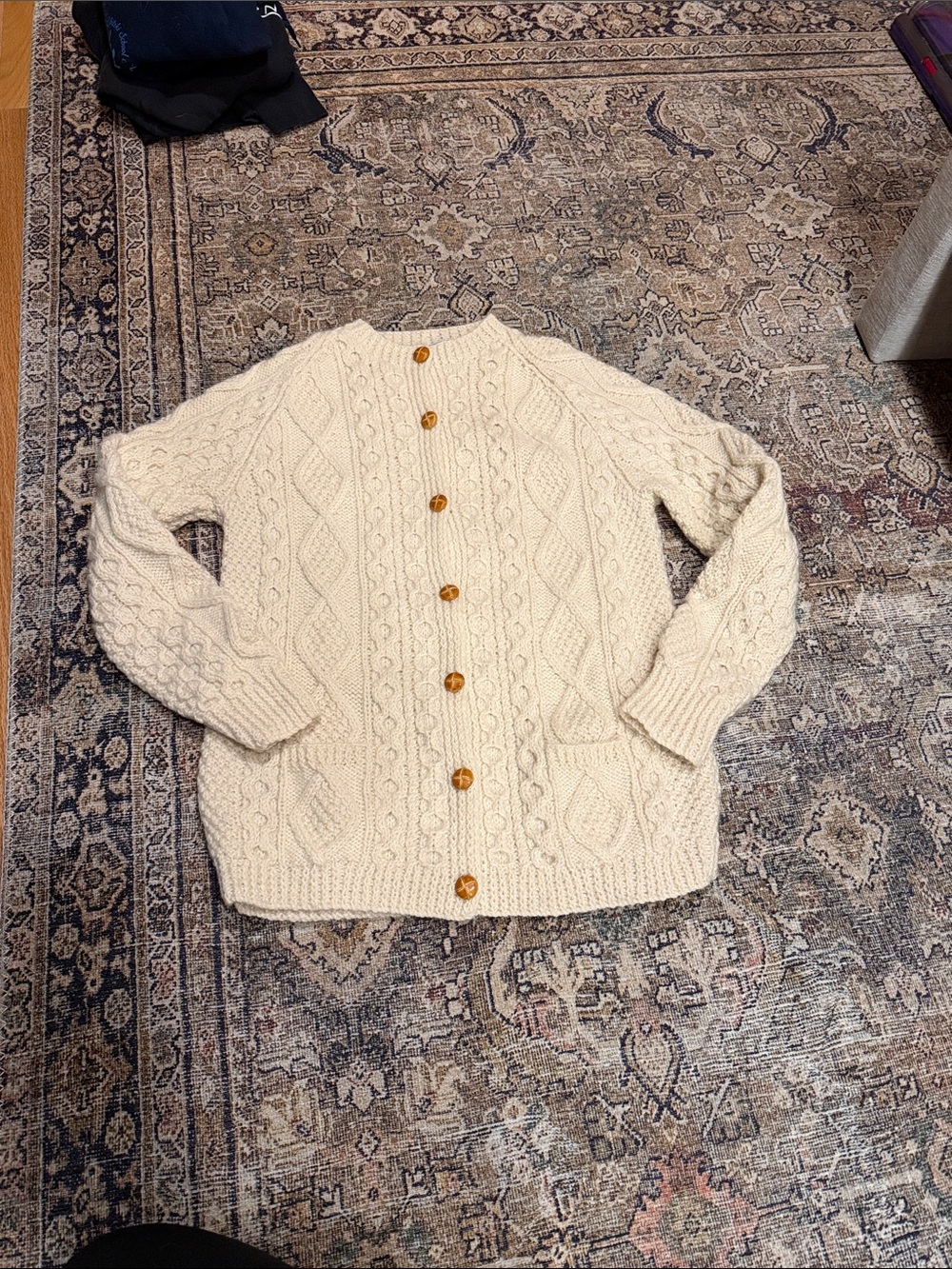 Classic John Molloy 100% Wool Cable Knit Button-Front Cardigan - Cream